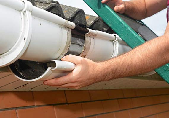 Residential or Commercial Gutter Repair in Des Moines, IA