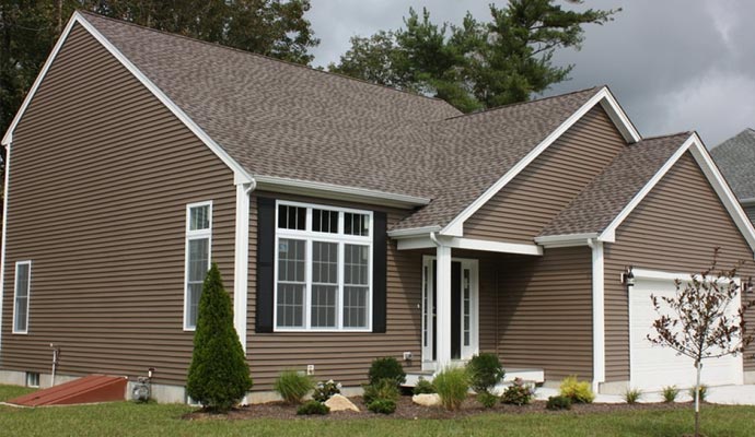 Customer Friendly Price for Siding in Des Moines, IA