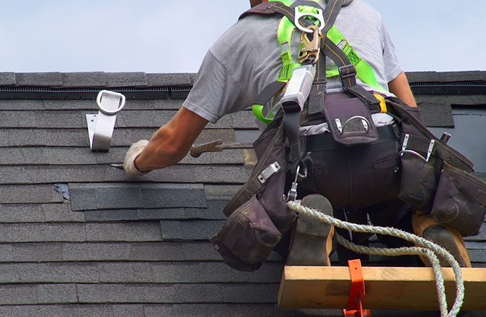8 Top Roofing Maintenance Tips to Maximize the Life of Your Roof